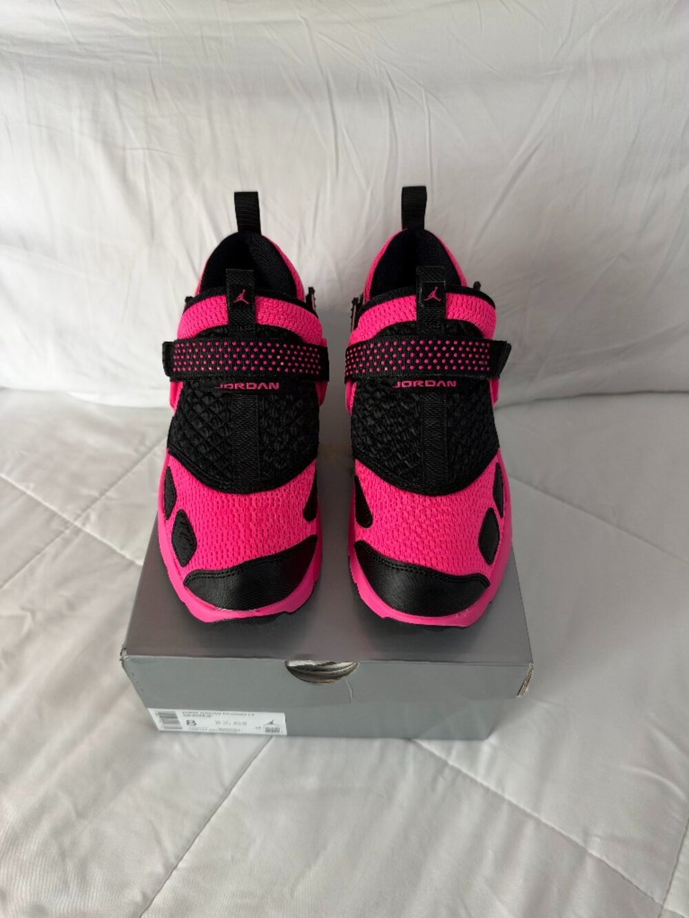 NWT Jordan Trunner LX (Pink Blast/Black) Women's Size 8